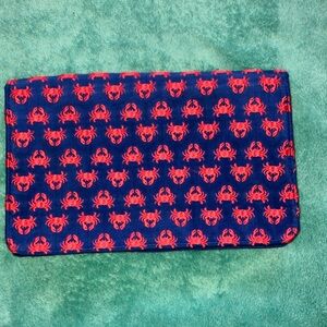 Crab 🦀 clutch